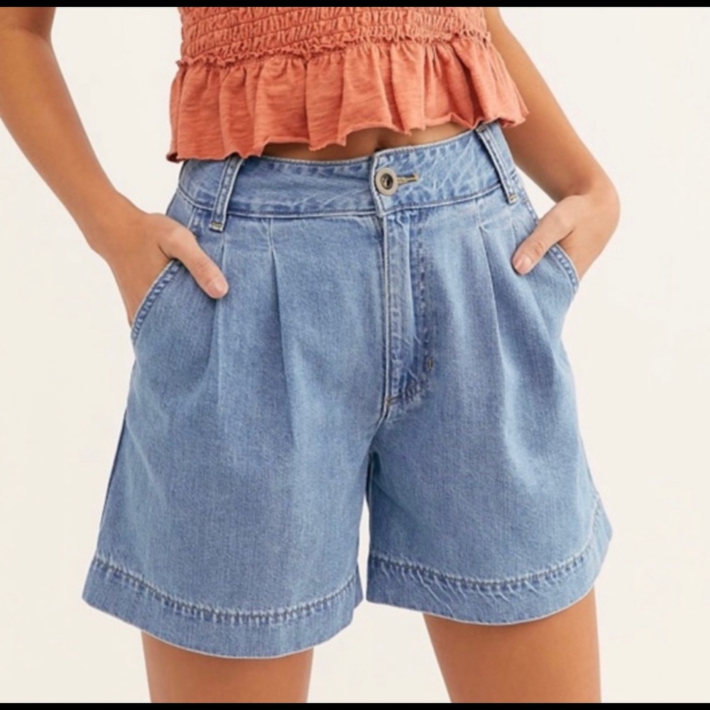 High waisted Lee Jean Shorts